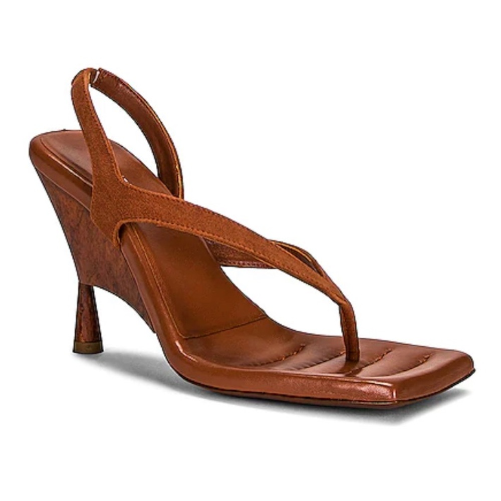GIA BORGHINI x RHW Thong Wedge Sandal in Caramel 38